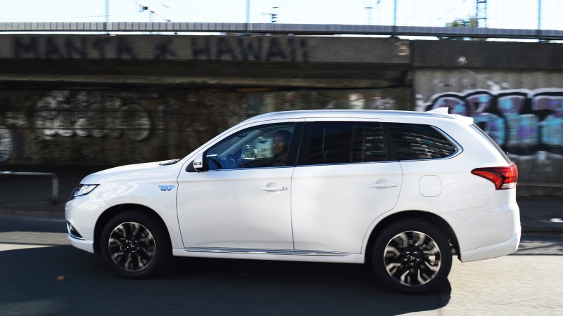 Mitsubishi Outlander  PHEV Instyle+