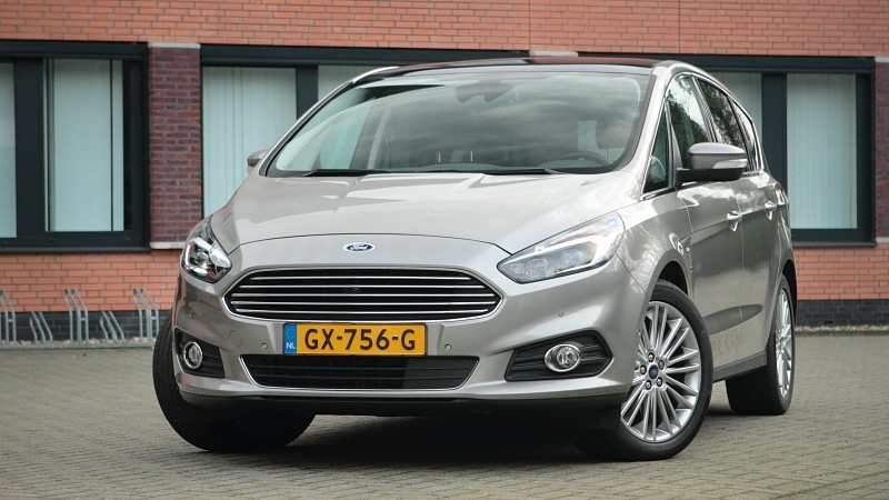 Ford S-Max 2.0 TDCi 180 pk Powershift Titanium