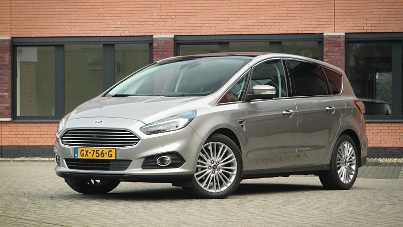 Ford S-Max 2.0 TDCi 180 pk Powershift Titanium