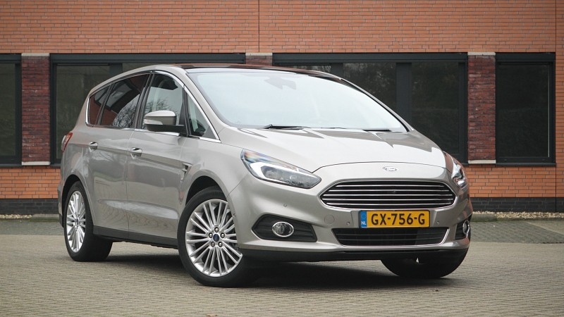 Ford S-Max 2.0 TDCi 180 pk Powershift Titanium