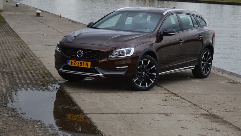 Volvo V60 Cross Country T5 Nordic+ Luxury Line