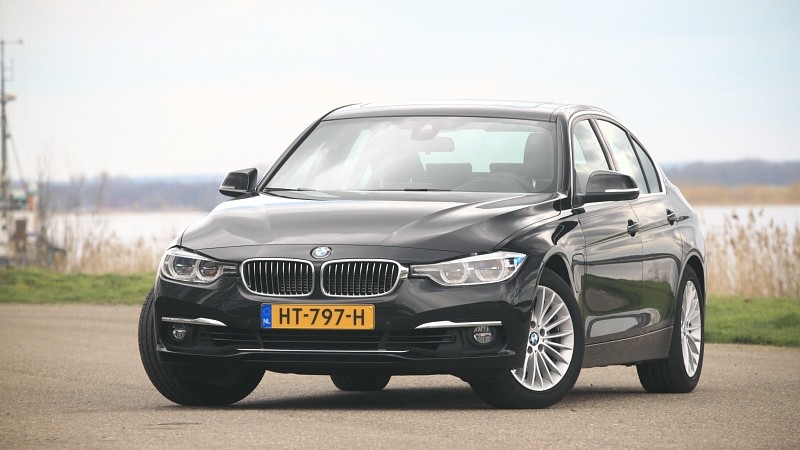 BMW 3 Serie Sedan 330e High Executive Luxury Line