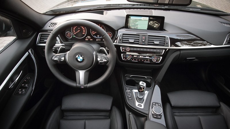 BMW 3 Serie Sedan 330e High Executive Luxury Line