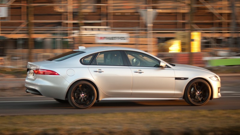 Jaguar XF 2.0d R-Sport