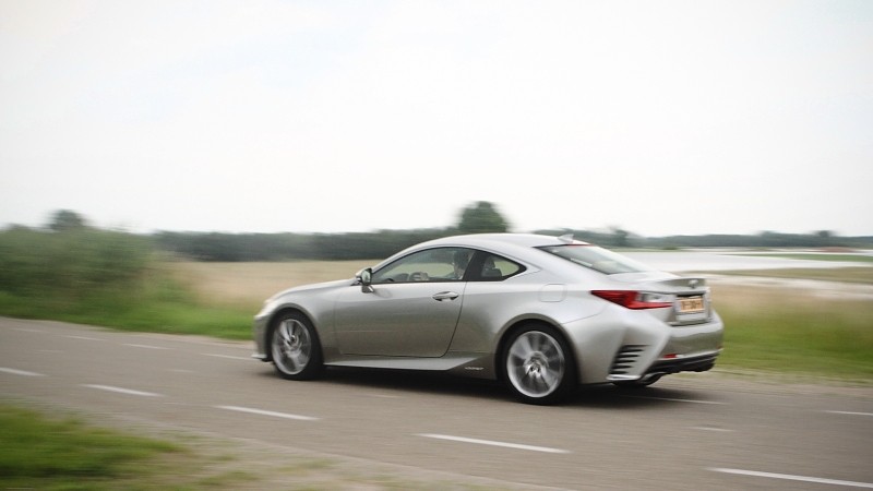 Lexus RC 300h Luxury Line