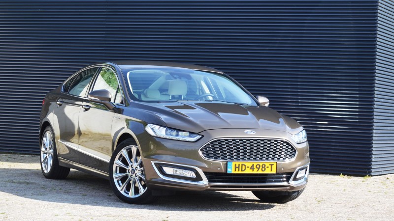 Ford Mondeo sedan 2.0 EcoBoost Vignale