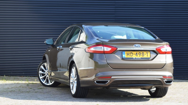 Ford Mondeo sedan 2.0 EcoBoost Vignale