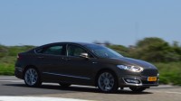 Ford Mondeo sedan 2.0 EcoBoost Vignale