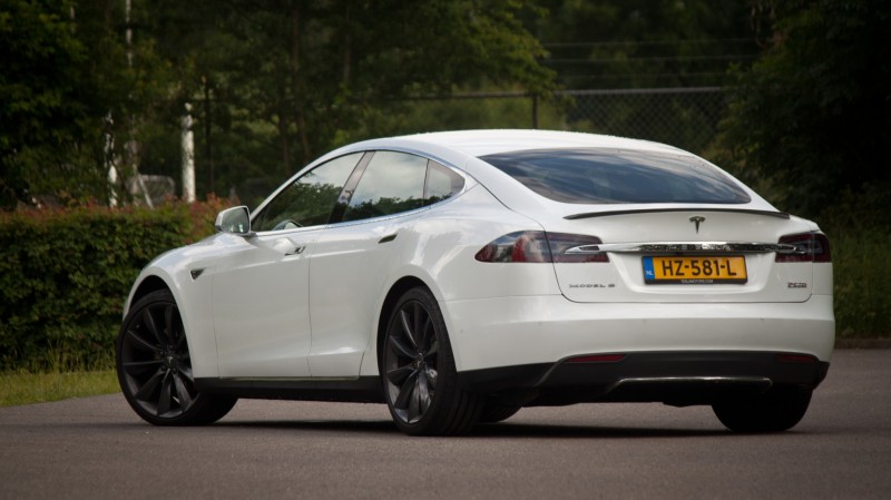 Tesla Model S P90D Ludicrous