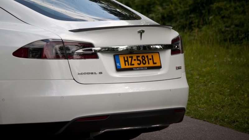 Tesla Model S P90D Ludicrous