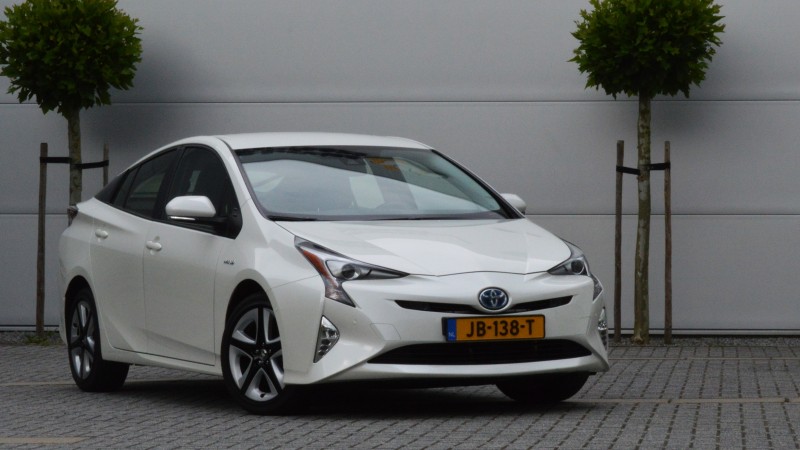 Toyota Prius 1.8 Hybrid Executive Automaat