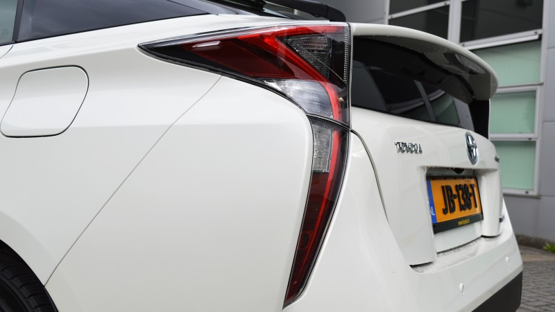 Toyota Prius 1.8 Hybrid Executive Automaat