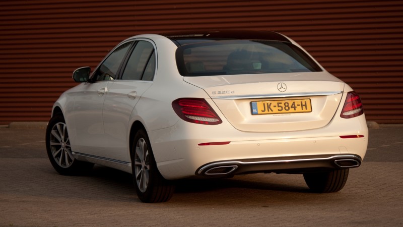 Mercedes-Benz E-Klasse 220d Lease Edition