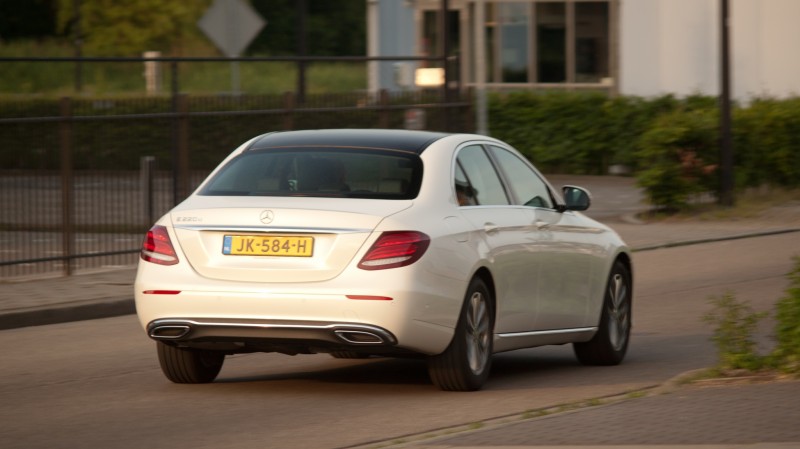 Mercedes-Benz E-Klasse 220d Lease Edition