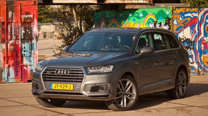 Audi Q7 3.0 TDI e-tron quattro Premium Edition