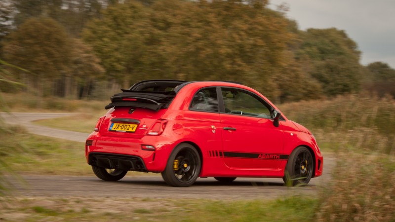 Abarth 595C 1.4 T-Jet 180  Competizione