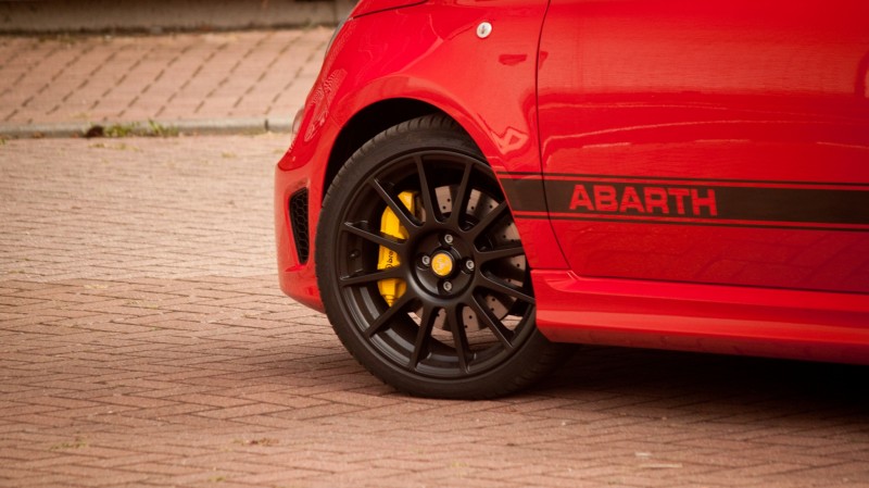 Abarth 595C 1.4 T-Jet 180  Competizione