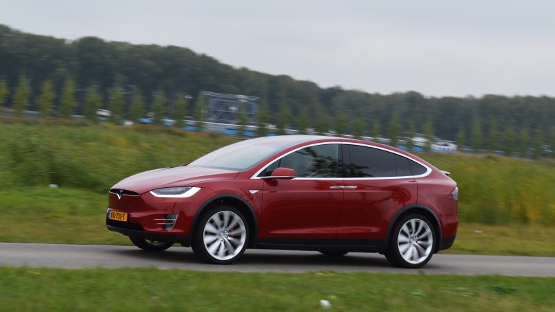 Tesla Model X P90D Ludicrous