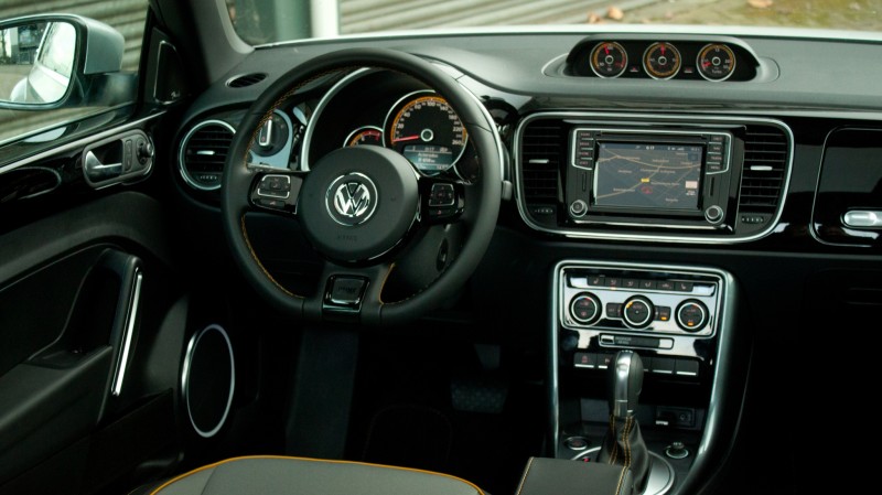 Volkswagen Beetle 2.0 TSI DSG-6 Dune