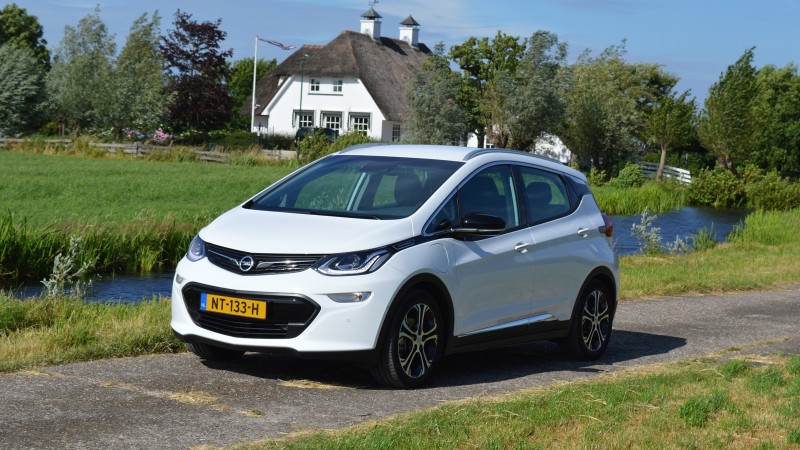 Opel Ampera-e 60 kWh Launch Executive