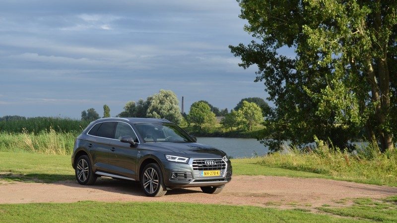 Audi Q5 2.0 TFSI quattro S-tronic Launch Edition