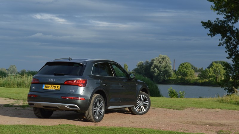 Audi Q5 2.0 TFSI quattro S-tronic Launch Edition