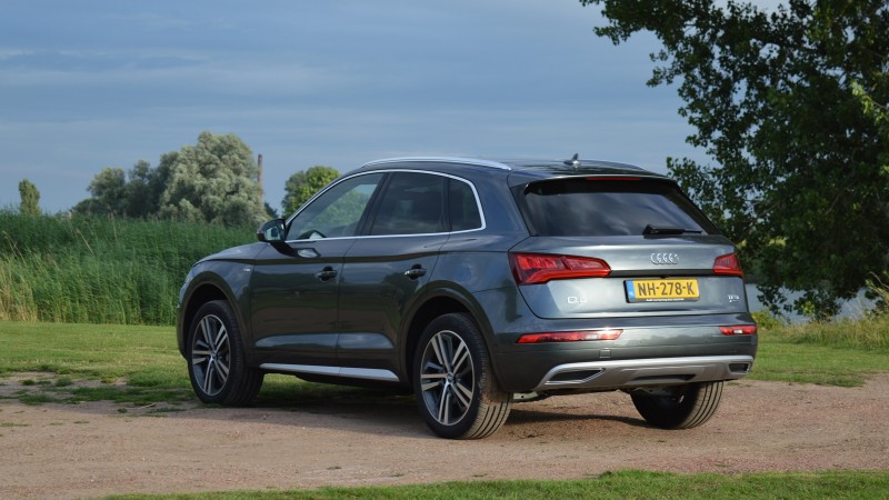 Audi Q5 2.0 TFSI quattro S-tronic Launch Edition