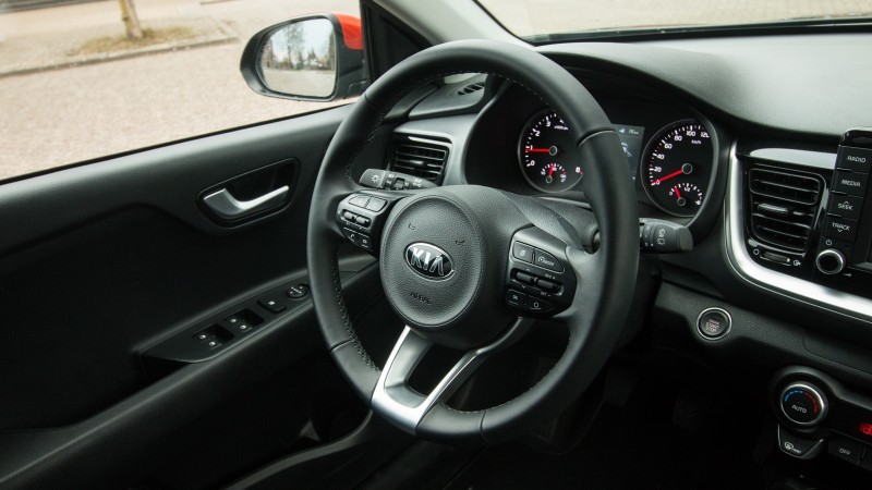 Kia Stonic  1.0 T-GDI 120 pk DynamicLine