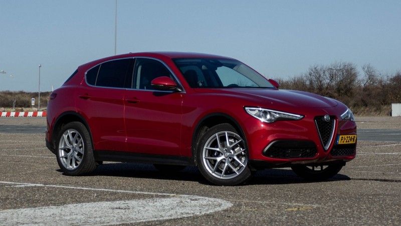 Alfa Romeo Stelvio 2.0T AWD First Edition 