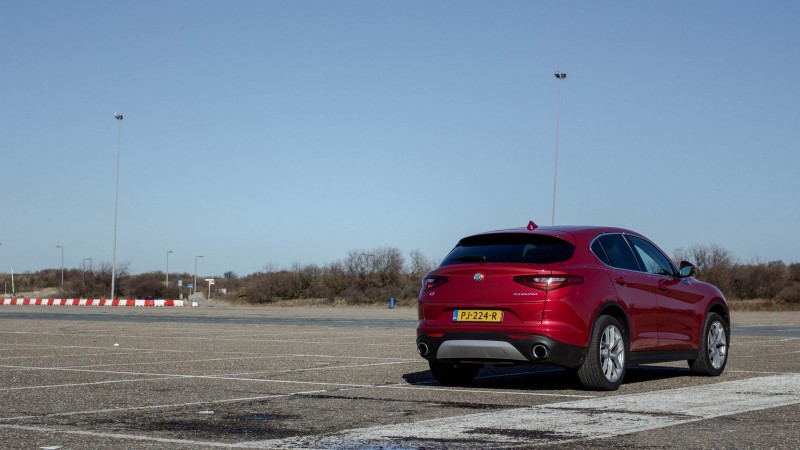 Alfa Romeo Stelvio 2.0T AWD First Edition 