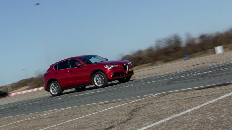 Alfa Romeo Stelvio 2.0T AWD First Edition 