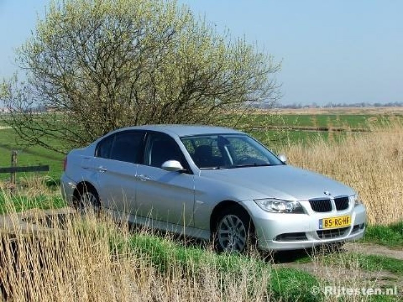 BMW 3 Serie 320i Executive