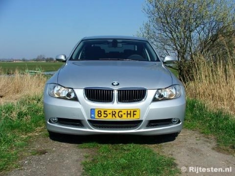 BMW 3 Serie 320i Executive