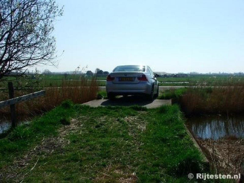 BMW 3 Serie 320i Executive