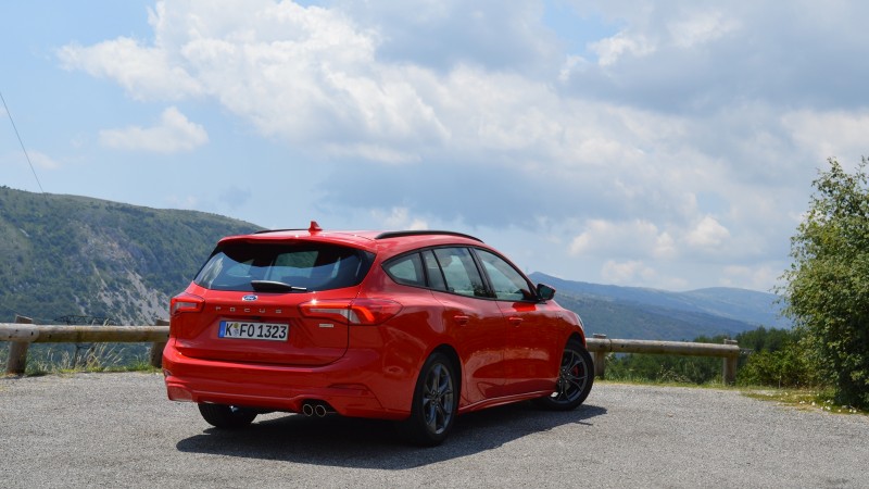 Ford Focus Wagon 1.5 EcoBoost 182 ST-Line