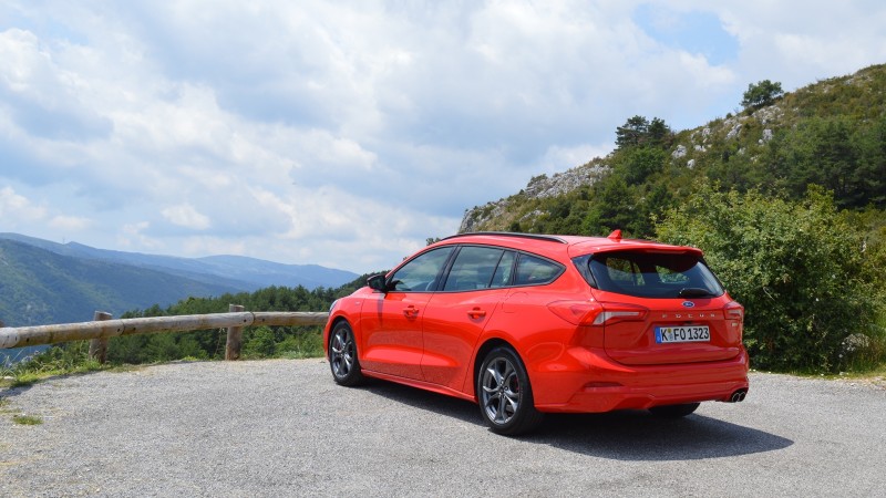 Ford Focus Wagon 1.5 EcoBoost 182 ST-Line