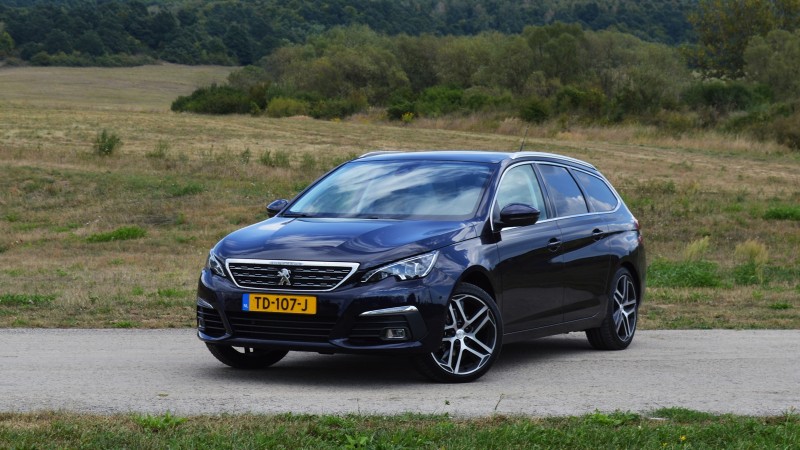 Peugeot 308 SW 1.2 PureTech EAT8 Allure