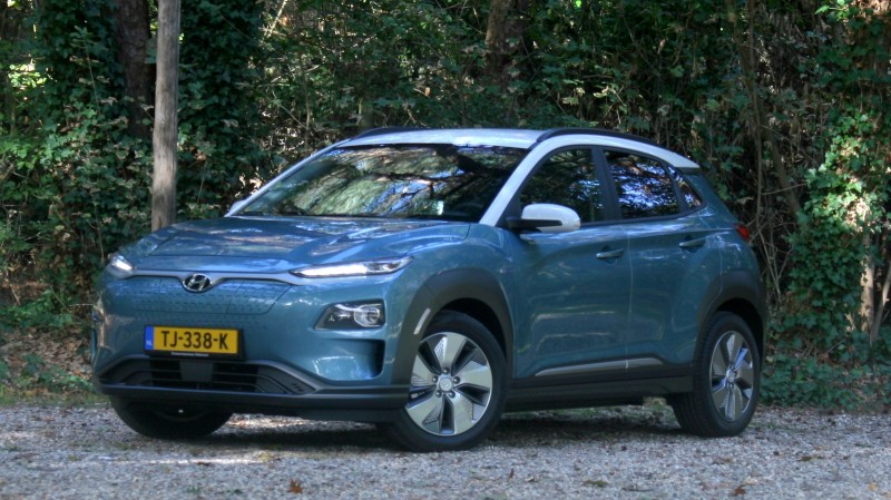 Hyundai Kona EV  64 kWh Premium