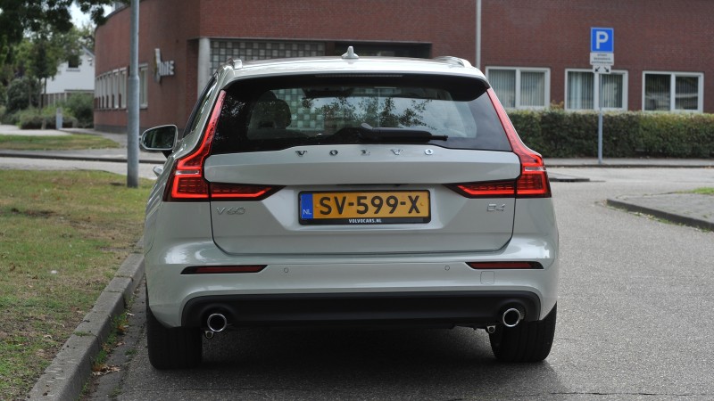 Volvo V60  D4 Momentum