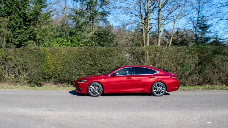 Lexus ES 300h F Sport Premium