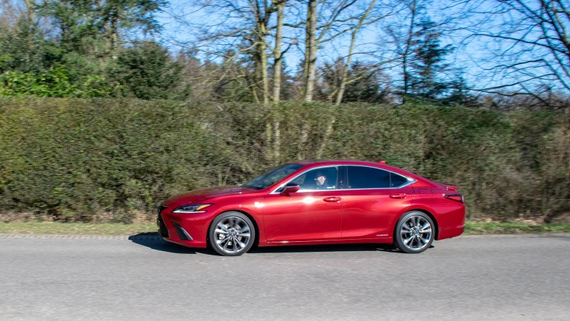 Lexus ES 300h F Sport Premium