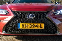 Lexus ES 300h F Sport Premium