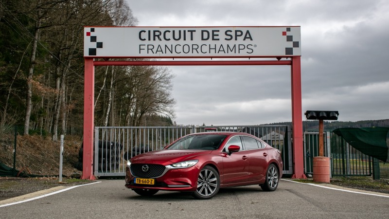 Mazda 6 2.5 SkyActiv-G 194 6AT Signature