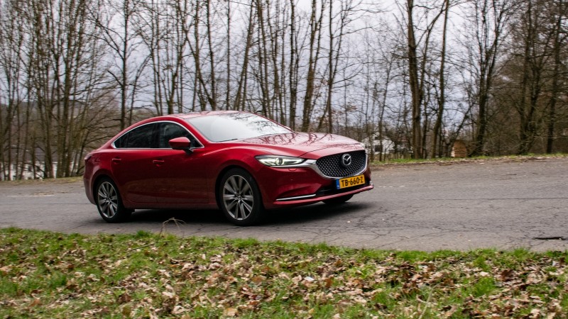 Mazda 6 2.5 SkyActiv-G 194 6AT Signature