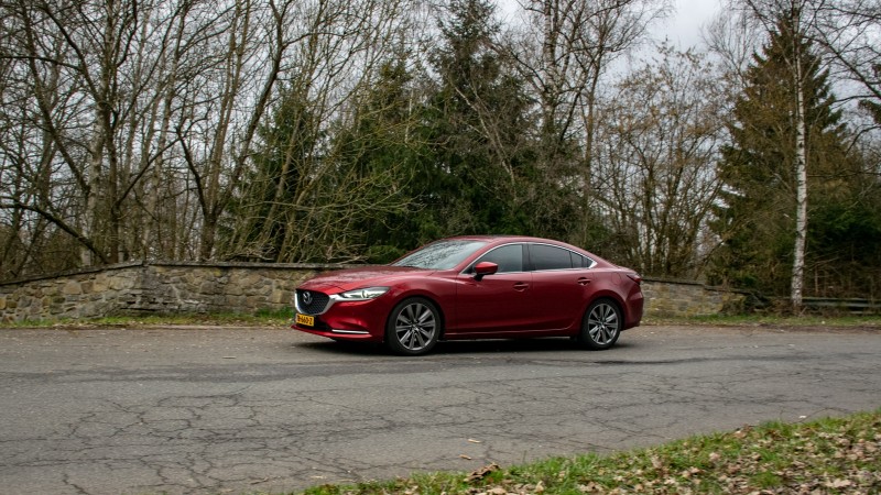 Mazda 6 2.5 SkyActiv-G 194 6AT Signature