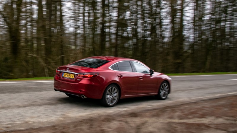 Mazda 6 2.5 SkyActiv-G 194 6AT Signature