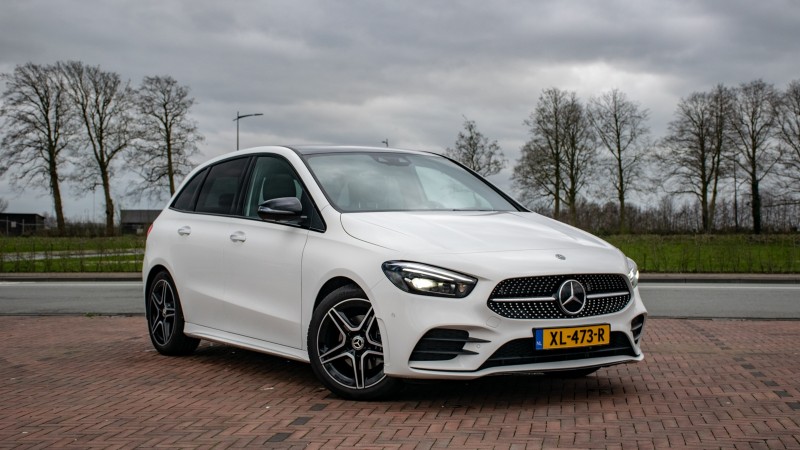 Mercedes-Benz B-klasse B180d Premium Plus AMG Line