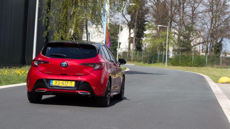 Toyota Corolla 2.0 Hybrid  Premium 