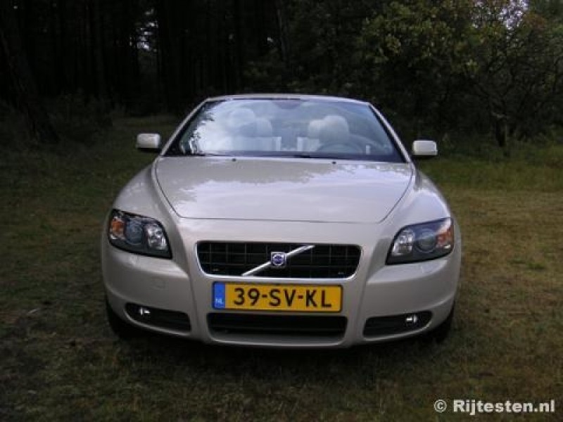 Volvo C70 2.4i Summum