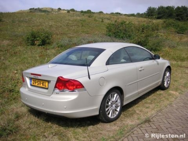 Volvo C70 2.4i Summum